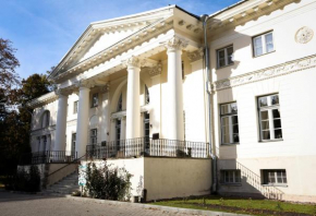  Saku Mõis & Saku Manor  Саку